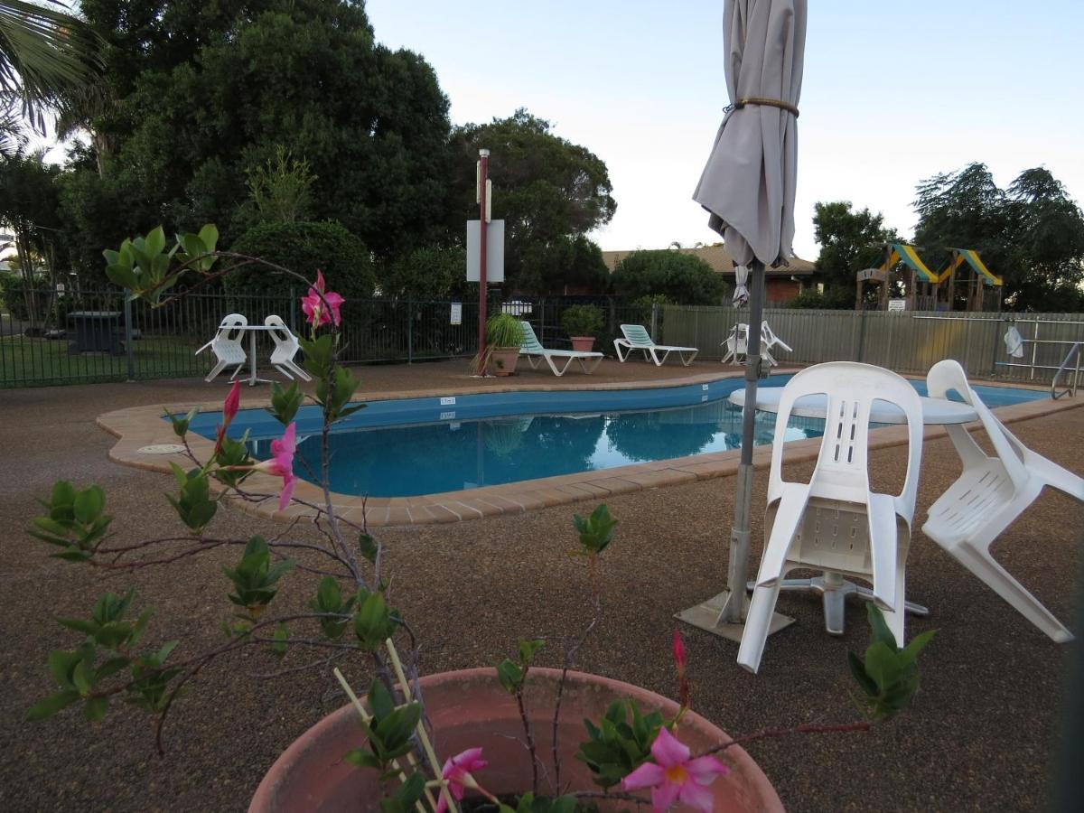 Bundaberg East Cabin And Tourist Park Екстер'єр фото