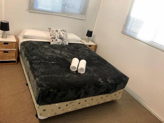 Bundaberg East Cabin And Tourist Park Екстер'єр фото
